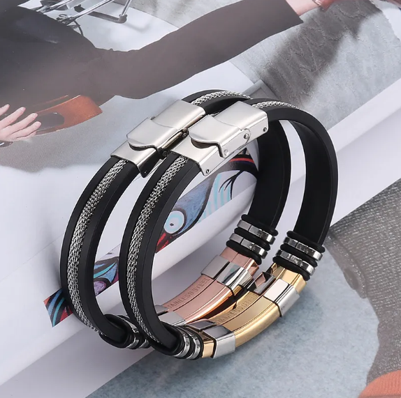 Leather and stainless steel bracelet for men: Elegance and style